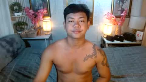 Snapshot of urasiankyler chatting on 06-23-26, 04:21 urasiankyler online show from 06-23-26, 04:21