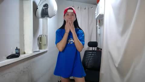 Erika online show from 11-11-25, 06:08