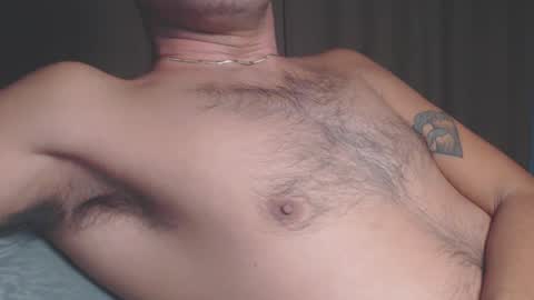 Snapshot of urasianversahunkxx chatting on 09-10-25, 06:08 johnzen online show from 09-10-25, 06:08