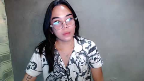 Snapshot of urbabydollx16 chatting on 06-23-26, 06:28 urbabydollx16 online show from 06-23-26, 06:28