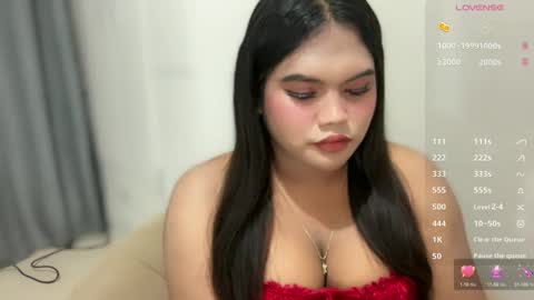 Snapshot of urbabysofia0305 chatting on 05-30-26, 04:26 Sofia online show from 05-30-26, 04:26