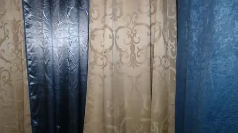 Snapshot of urcrushnextdoor_ chatting on 09-09-25, 05:07 urcrushnextdoor_ online show from 09-09-25, 05:07