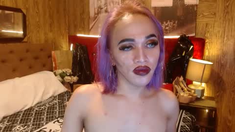 KENDALL online show from 12-28-24, 02:01