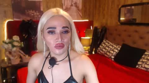 KENDALL online show from 01-11-25, 06:12