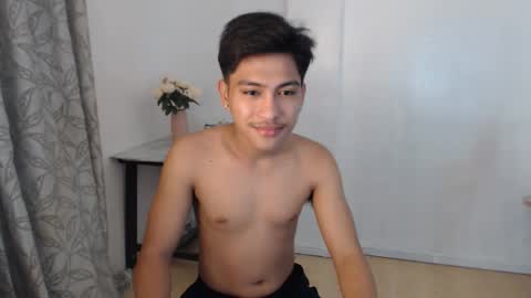 Snapshot of urcuteguy_jhonx chatting on 09-10-25, 03:45 Dannie online show from 09-10-25, 03:45