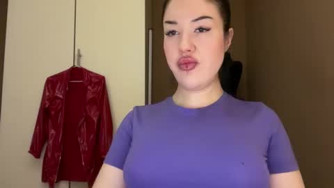 Margo online show from 11-17-25, 05:13