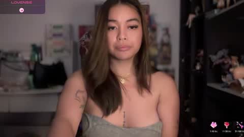 Snapshot of urdimplegurl chatting on 07-31-26, 12:48 urdimplegurl online show from 07-31-26, 12:48