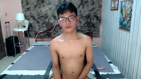 urdreamboy_doms online show from 04-29-26, 06:06
