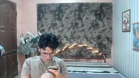 Snapshot of urdreamboy_doms chatting on 08-09-26, 12:23 urdreamboy_doms online show from 08-09-26, 12:23