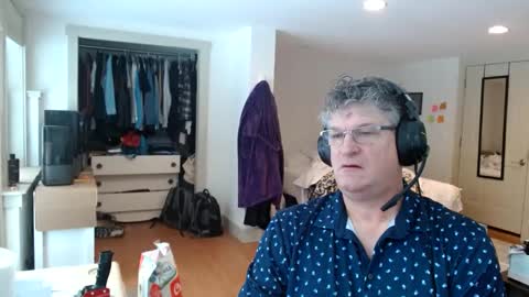 Gregor online show from 12-09-24, 01:13