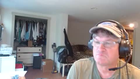 Gregor online show from 10-10-25, 05:12