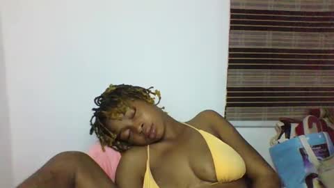 urflirtydoll online show from 10-05-25, 04:33