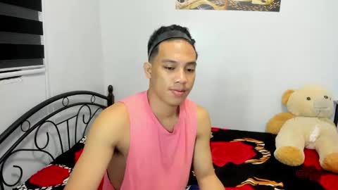 Snapshot of urfucker_vinz chatting on 04-26-26, 12:47 urfucker_vinz online show from 04-26-26, 12:47
