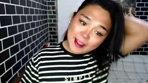 Snapshot of urgirl_dimple chatting on 09-09-25, 12:10 Dimple online show from 09-09-25, 12:10