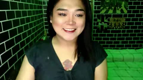 Snapshot of urgirl_dimple chatting on 09-19-25, 07:43 Dimple online show from 09-19-25, 07:43