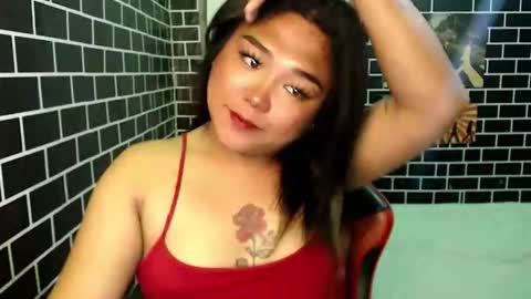 Snapshot of urgirl_dimple chatting on 10-07-25, 02:09 Dimple online show from 10-07-25, 02:09