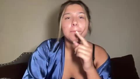 Snapshot of urgirlgracie966 chatting on 07-25-26, 03:15 urgirlgracie966 online show from 07-25-26, 03:15