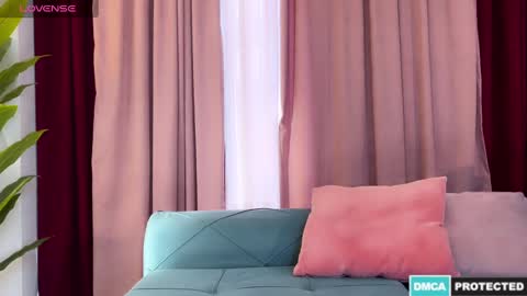 Snapshot of urgoddessjenny chatting on 12-11-24, 05:32 Jenny online show from 12-11-24, 05:32