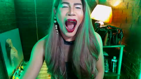 queen norelle online show from 03-06-25, 02:51