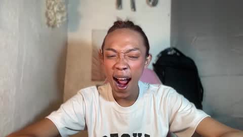 Snapshot of urhotfemboi_jayjay chatting on 05-31-26, 09:49 itsjayjay online show from 05-31-26, 09:49
