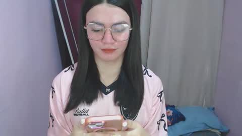 Katey online show from 04-23-26, 06:14