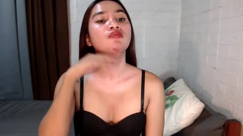 Snapshot of urhottylicious_cum chatting on 01-13-25, 08:05 urhottylicious_cum online show from 01-13-25, 08:05