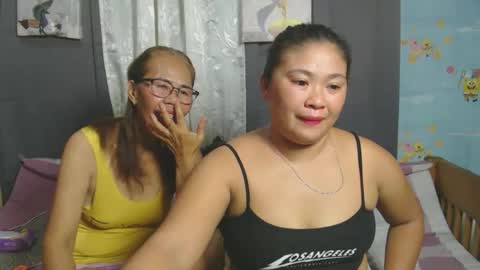 urhotvivian11 online show from 11-04-25, 02:32