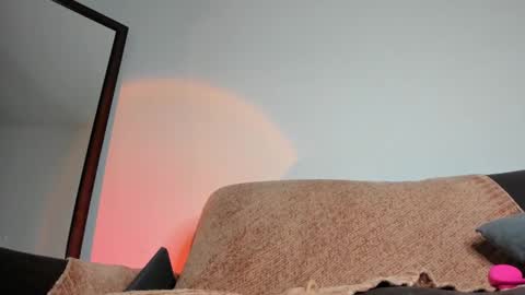 Snapshot of urimare_south chatting on 09-24-25, 02:20 urimare_south online show from 09-24-25, 02:20