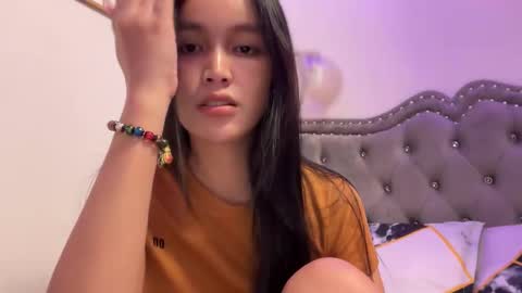 Amira online show from 11-04-25, 09:52