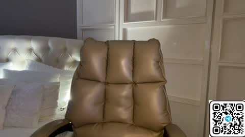 Kristina online show from 04-10-26, 01:11