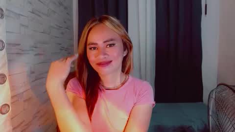 urlovely_che online show from 01-15-26, 05:05