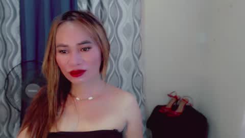 urlovely_che online show from 05-18-26, 05:02