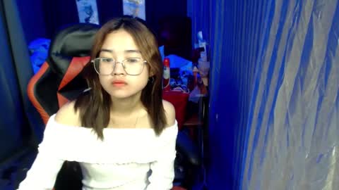 Snapshot of urlovelychinita chatting on 01-10-25, 01:52 urlovelychinita online show from 01-10-25, 01:52