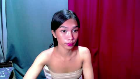 Snapshot of urloverjasmine_xx chatting on 07-10-26, 07:38 urloverjasmine_xx online show from 07-10-26, 07:38