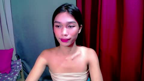 Snapshot of urloverjasmine_xx chatting on 07-11-26, 07:44 urloverjasmine_xx online show from 07-11-26, 07:44