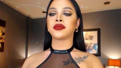 UrMajestyTyra online show from 12-18-25, 01:22