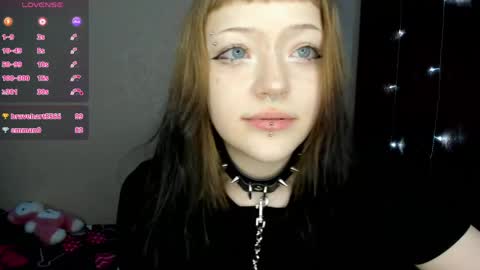 Snapshot of urmelodyy chatting on 05-05-26, 09:34 Melody online show from 05-05-26, 09:34