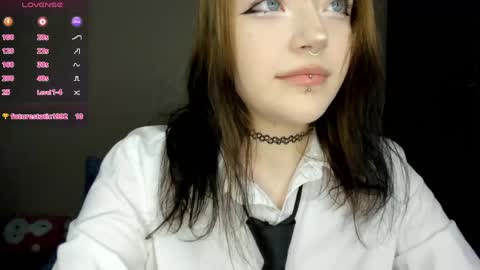 Snapshot of urmelodyy chatting on 05-08-26, 09:09 Melody online show from 05-08-26, 09:09