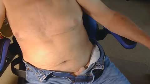 Snapshot of urmilkman chatting on 09-27-25, 01:38 urmilkman online show from 09-27-25, 01:38