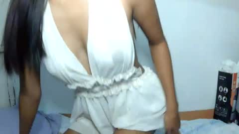 Snapshot of urmorenasexygirl4u chatting on 07-07-26, 02:54 It me SHELLA online show from 07-07-26, 02:54