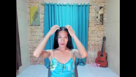 Kim online show from 05-25-26, 01:17