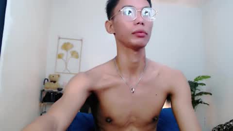 Rence online show from 10-18-25, 04:15
