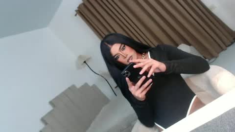 Snapshot of urnauthy_ciliaxxx chatting on 06-23-26, 04:27 cecilia online show from 06-23-26, 04:27
