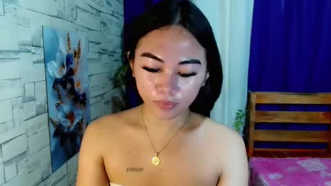 Snapshot of urpinay_girl01 chatting on 06-10-26, 02:45 Ms Ayesha online show from 06-10-26, 02:45