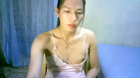 queen julia not into CHEAPGUY online show from 12-15-24, 03:53