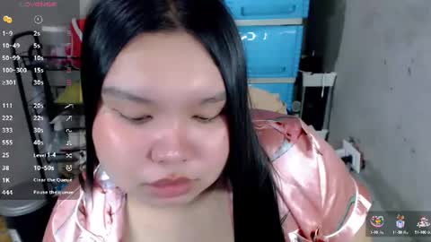 Snapshot of urpinayslutxxx chatting on 01-21-25, 07:17 Jane online show from 01-21-25, 07:17