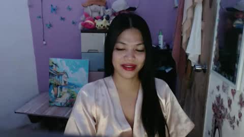 Snapshot of urpreciouspinayxxx chatting on 04-24-26, 12:07 hi im kim online show from 04-24-26, 12:07