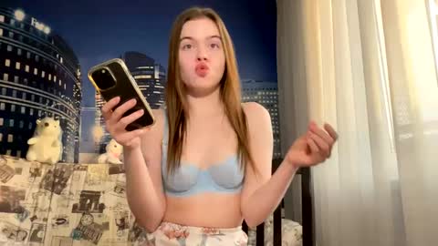 Hannah online show from 03-04-25, 12:33