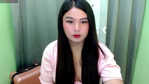 Snapshot of ursweet_ashley chatting on 12-12-24, 01:39 online show from 12-12-24, 01:39