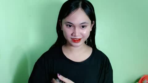 Snapshot of ursweet_athisa18 chatting on 04-25-26, 09:34 Athisa online show from 04-25-26, 09:34